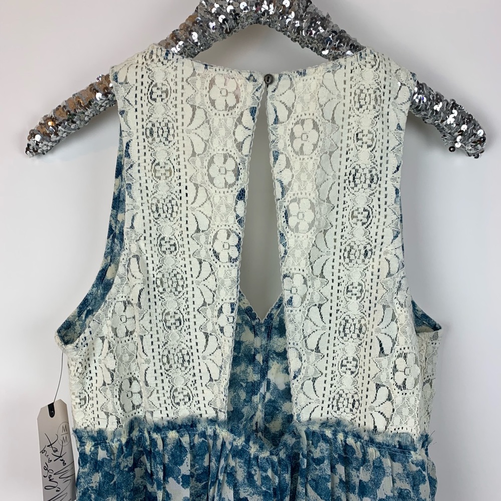 Melrose and Market Lace Open Back Blouse - Picture 3 of 6